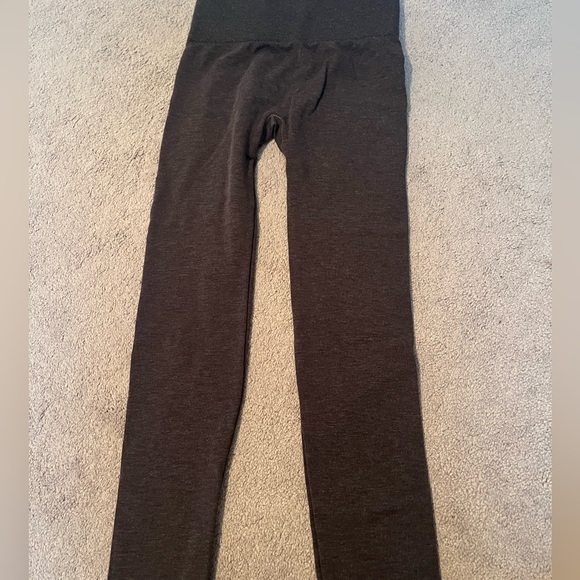 NWOT Brown women’s leggings - Picture 2 of 8
